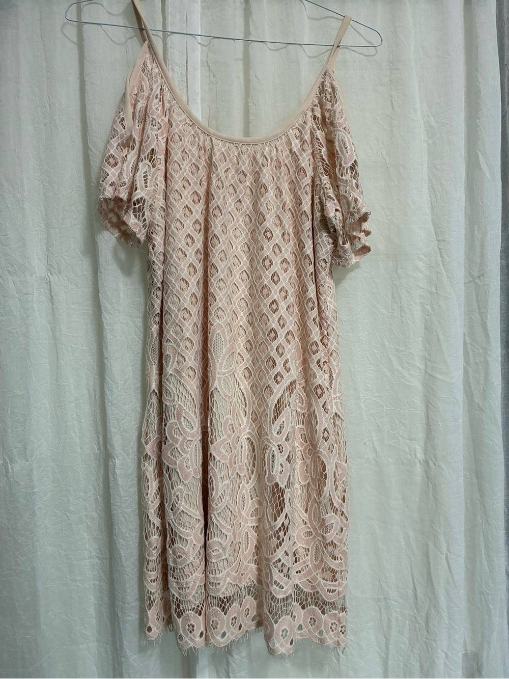 VENUS Blush Lace Cold-Shoulder Midi Dress